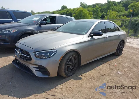 2021 Mercedes-Benz E 350 4Matic z USA, uszkodzony, nr VIN W1KZF8EB0MA924524